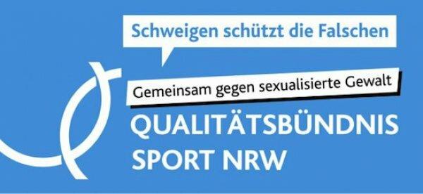 Banner mit Text: &bdquo;Schweigen sch&uuml;tzt die Falschen. Gemeinsam gegen sexualisierte Gewalt. Qualit&auml;tsb&uuml;ndnis Sport NRW.&ldquo;